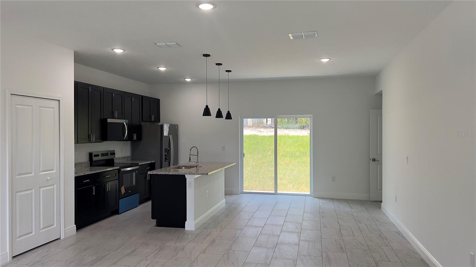 Image 3 of 35 For 3315 Montgomery Lane