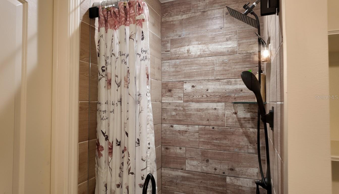 Image 11 of 18 For 4180 Pompano Road