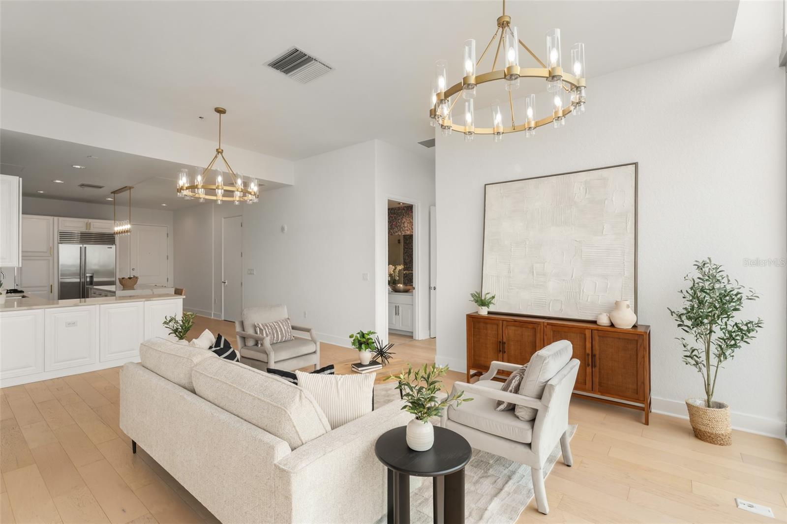 Image 10 of 58 For 150 Robinson Street 3504