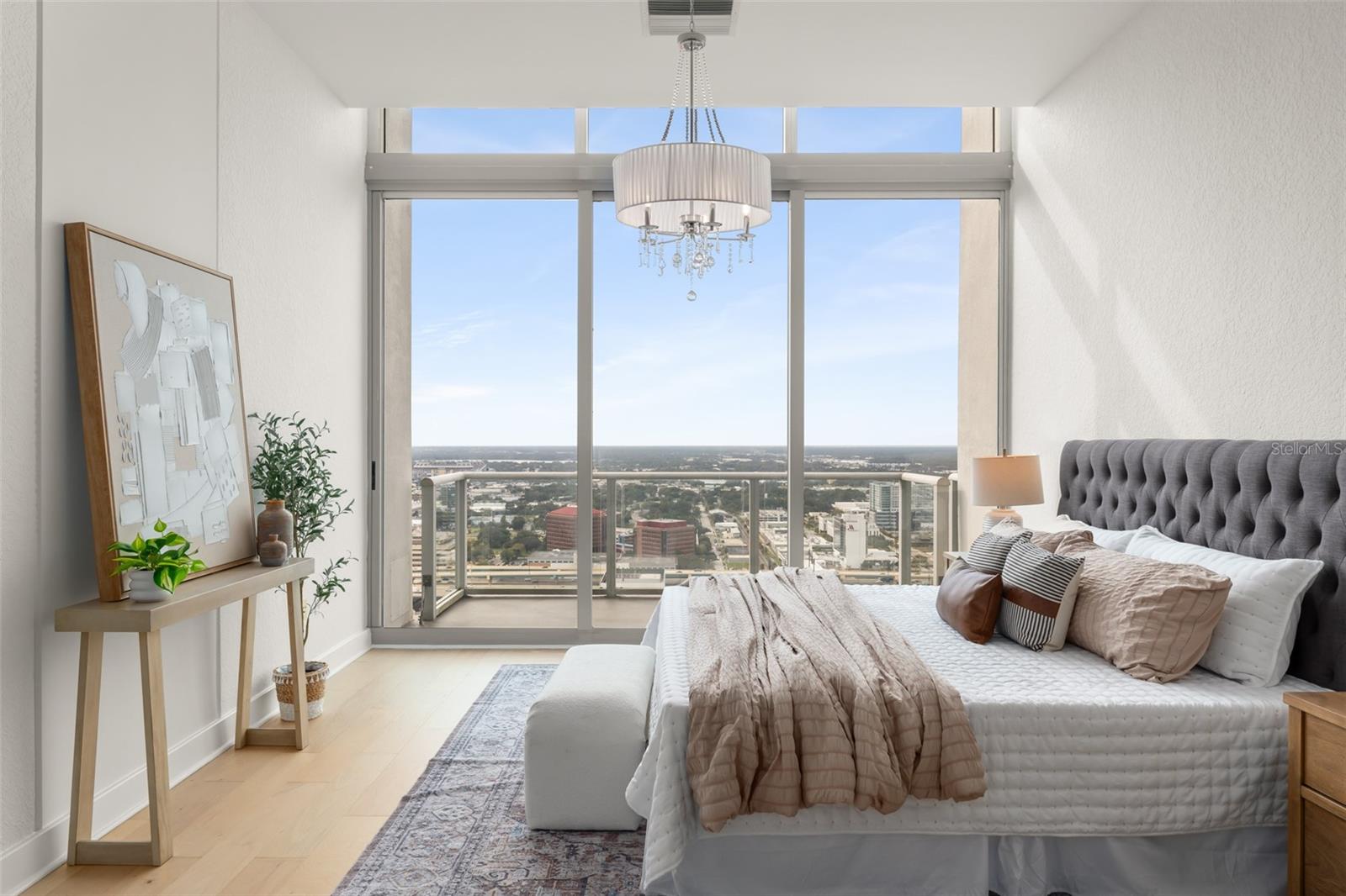 Image 16 of 58 For 150 Robinson Street 3504