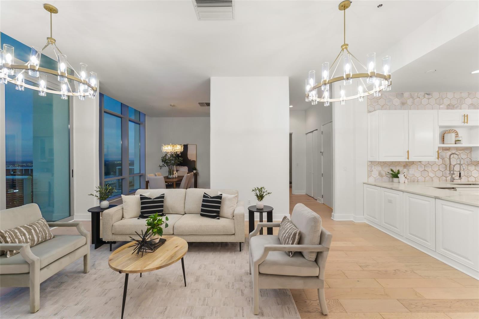 Image 49 of 58 For 150 Robinson Street 3504