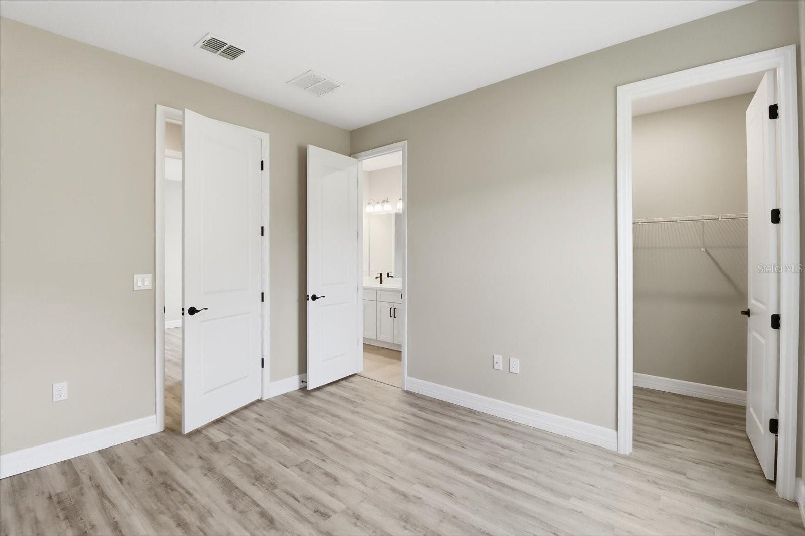 Image 23 of 41 For 4003 102nd Place