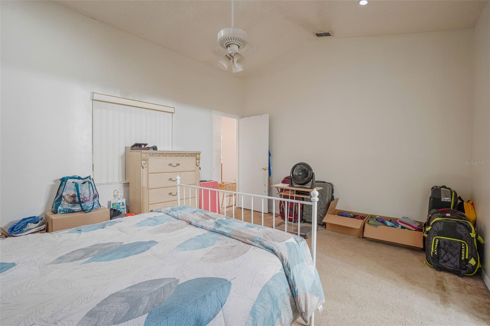 Image 11 of 23 For 137 River Chase Drive