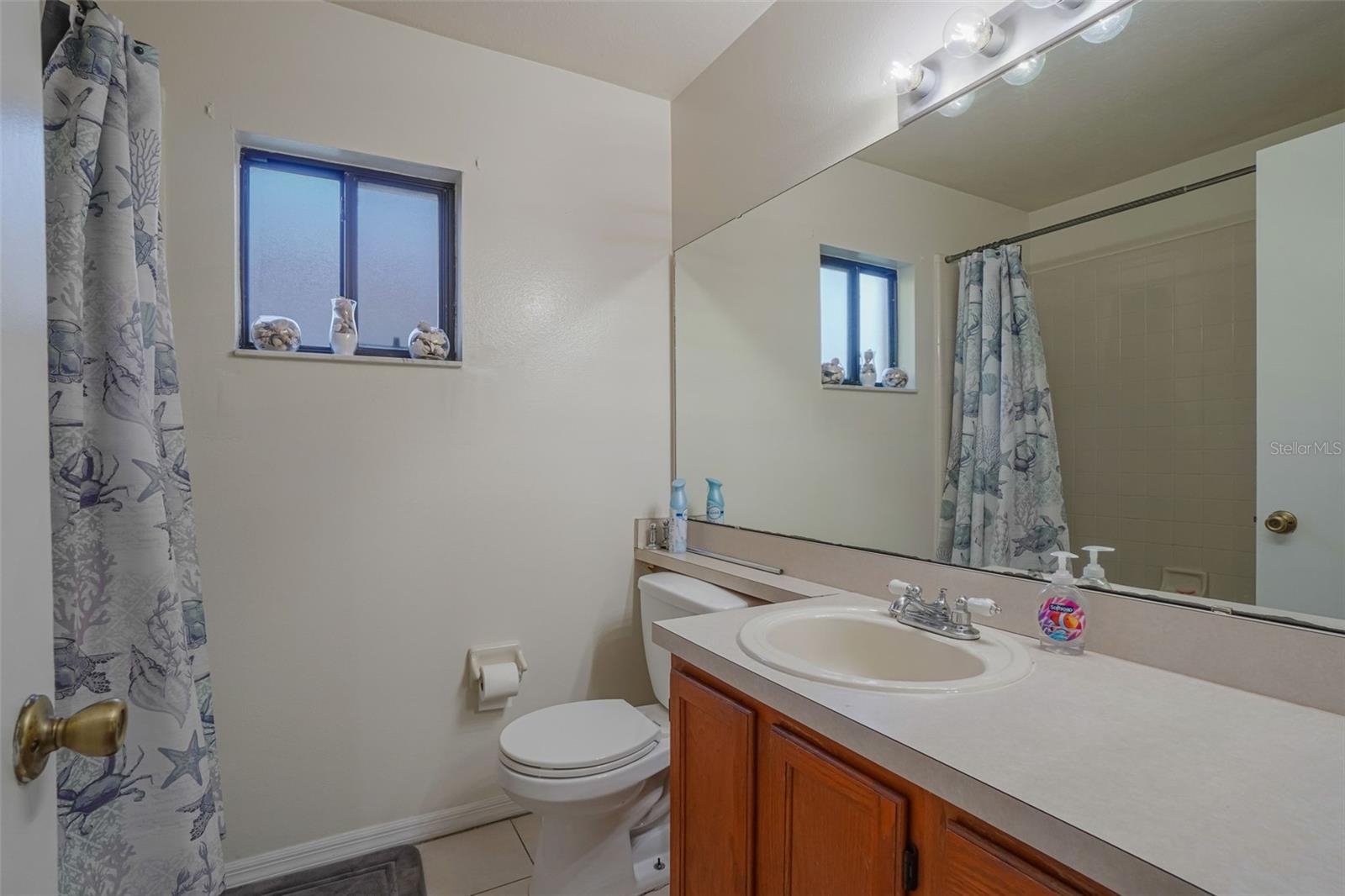 Image 15 of 23 For 137 River Chase Drive