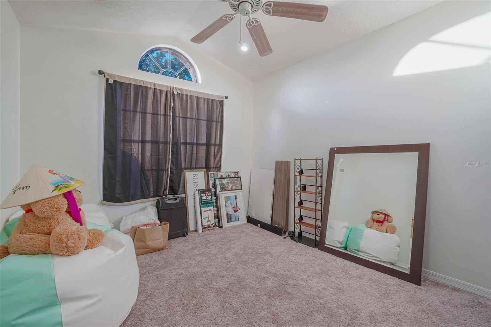 Image 16 of 23 For 137 River Chase Drive