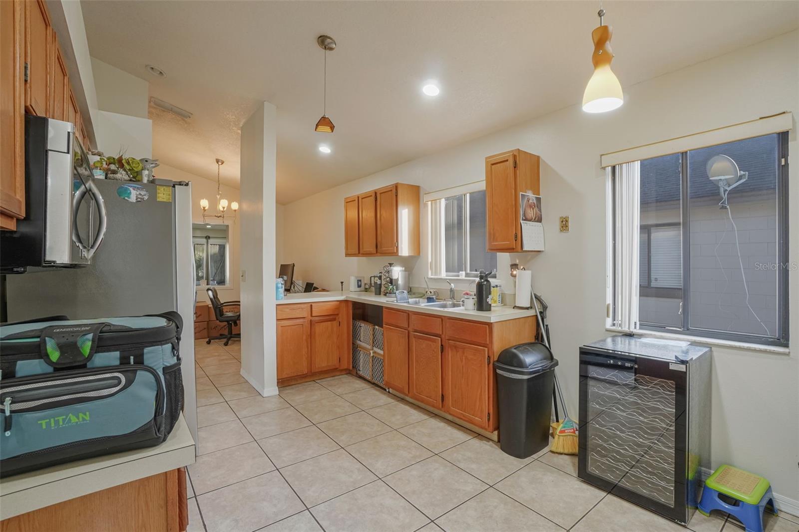 Image 5 of 23 For 137 River Chase Drive