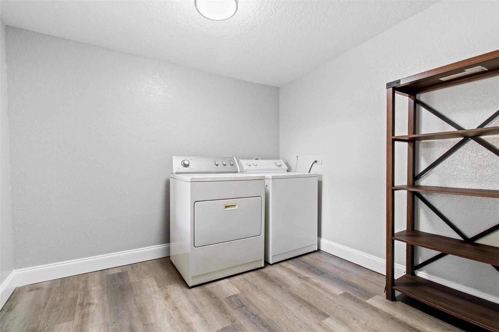 Image 11 of 24 For 150 Lynbrook Drive