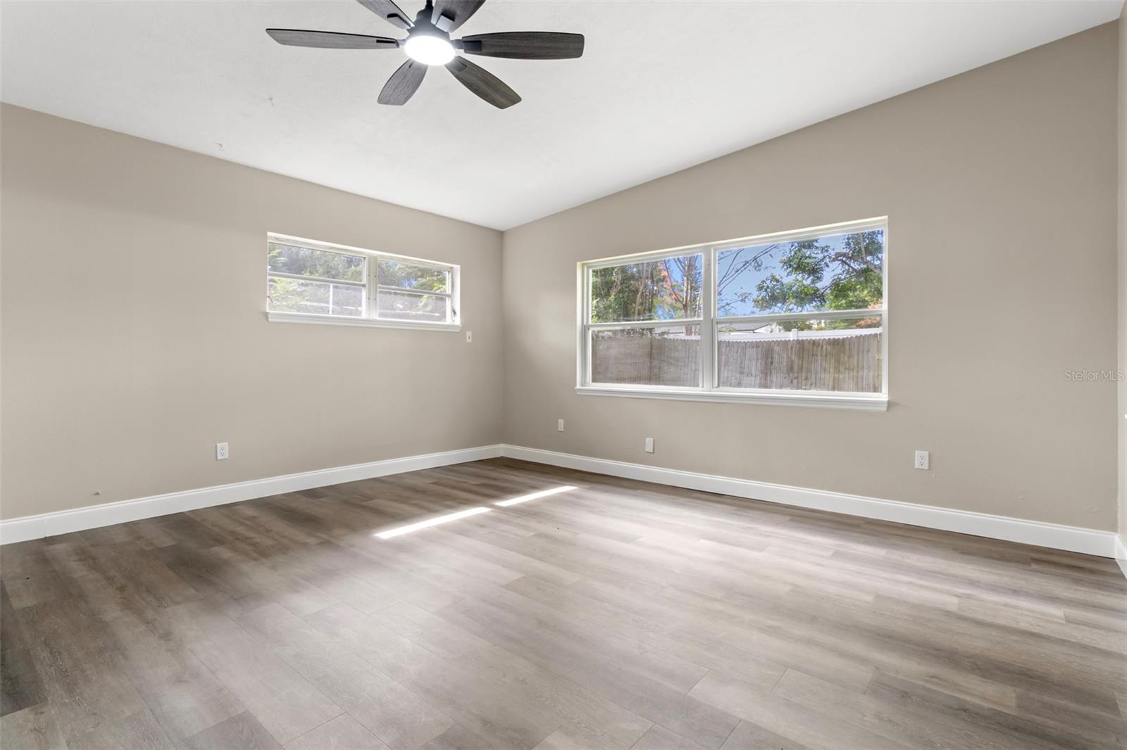 Image 21 of 24 For 150 Lynbrook Drive