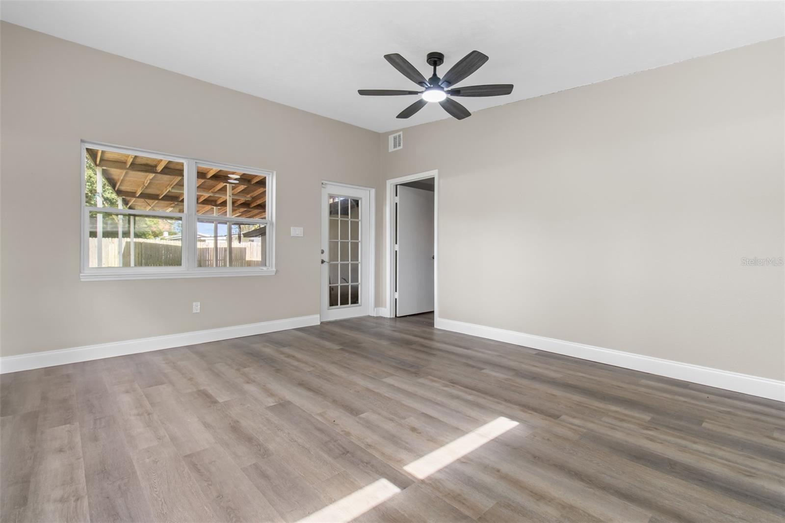 Image 22 of 24 For 150 Lynbrook Drive