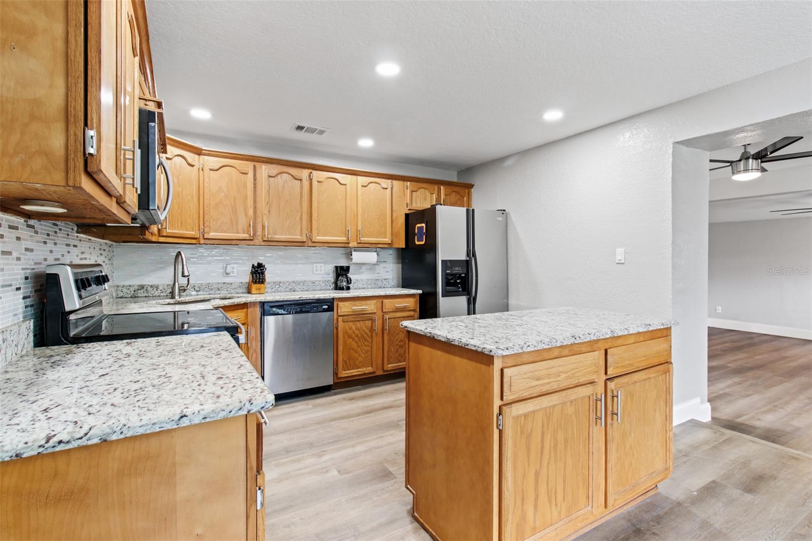 Image 3 of 24 For 150 Lynbrook Drive