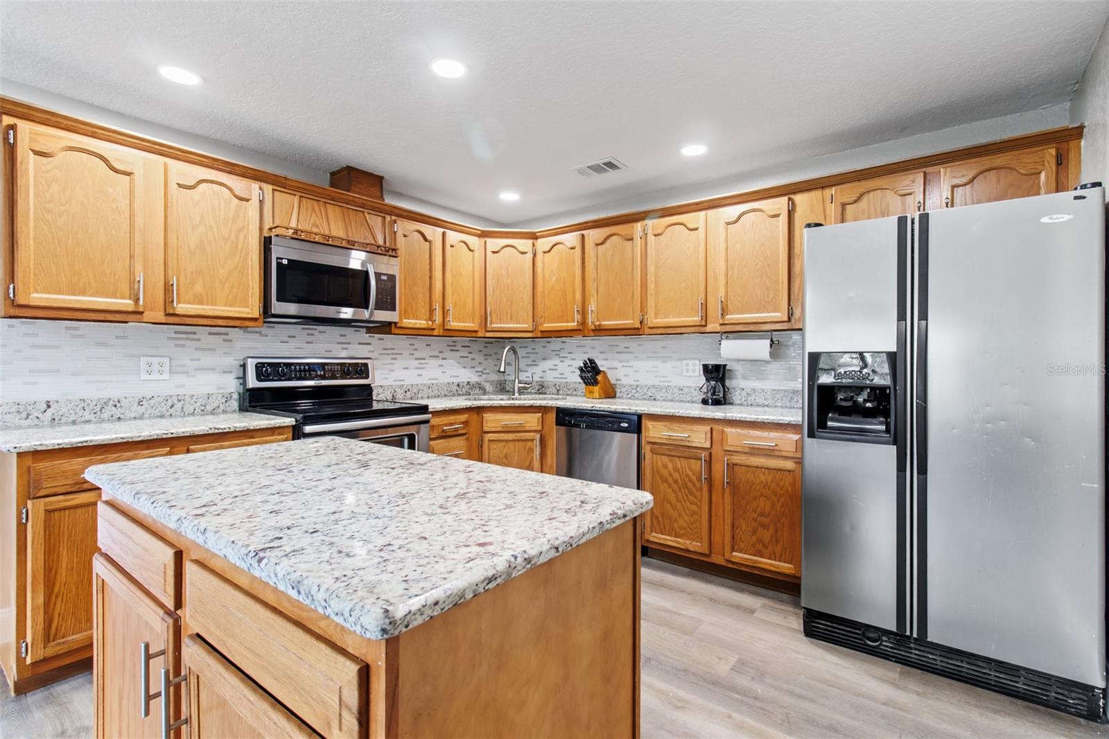 Image 5 of 24 For 150 Lynbrook Drive