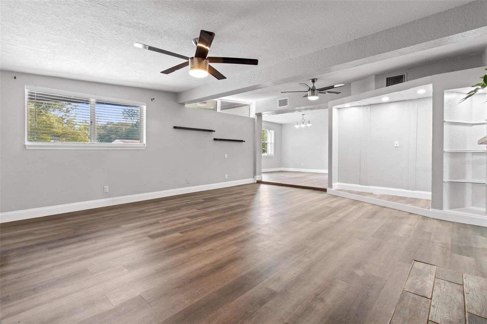 Image 8 of 24 For 150 Lynbrook Drive