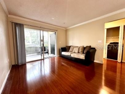 Image 4 of 17 For 1969 Summer Club Drive 115