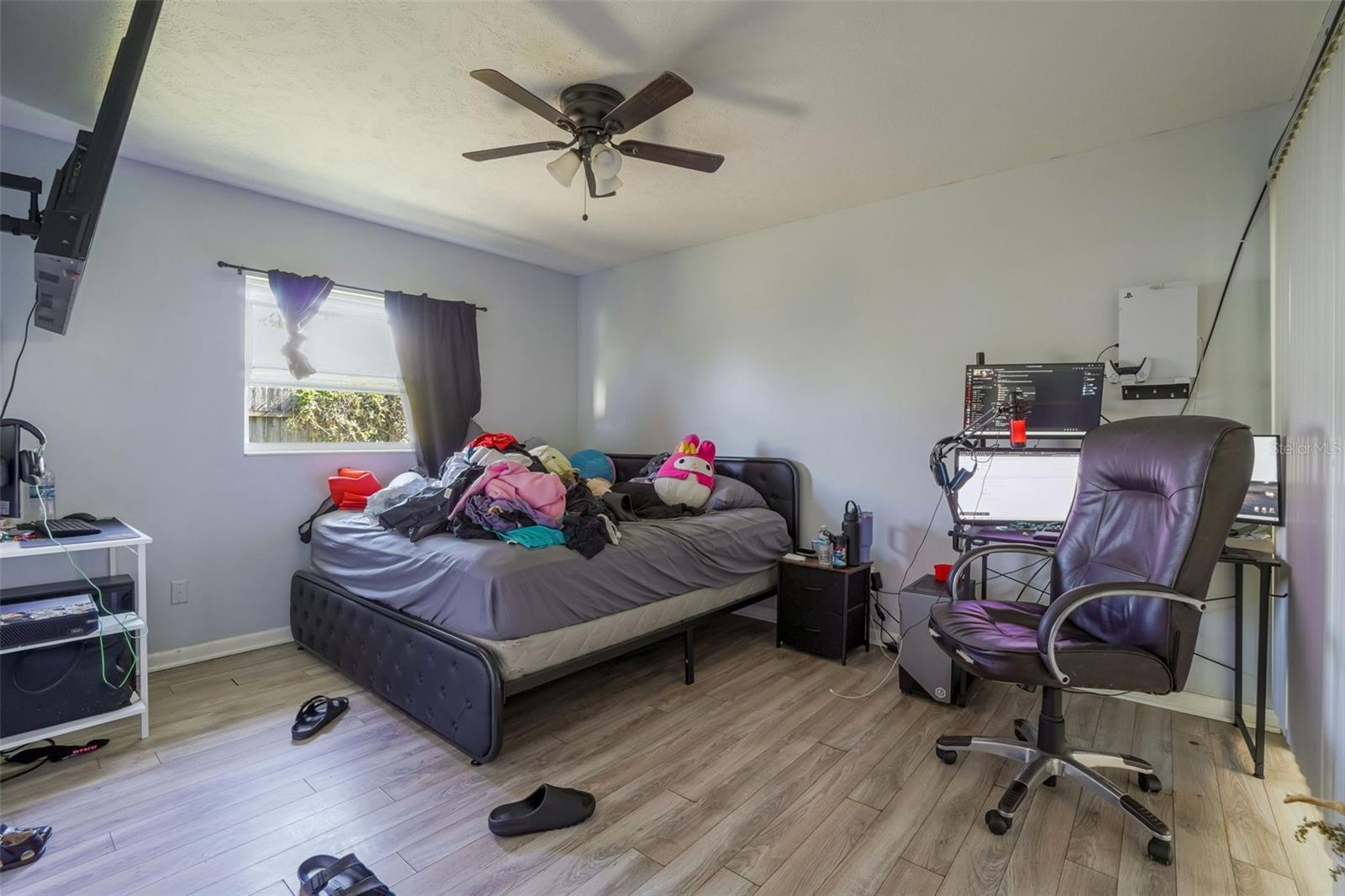 Image 13 of 26 For 1605 Puritan Avenue