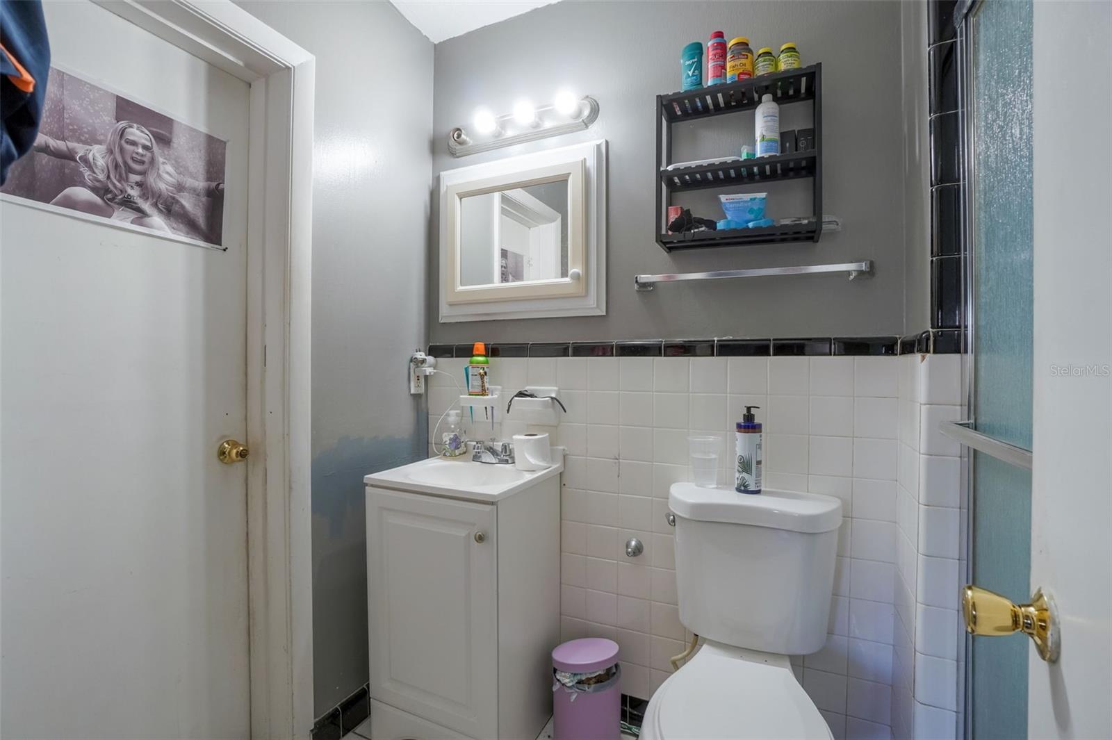 Image 15 of 26 For 1605 Puritan Avenue