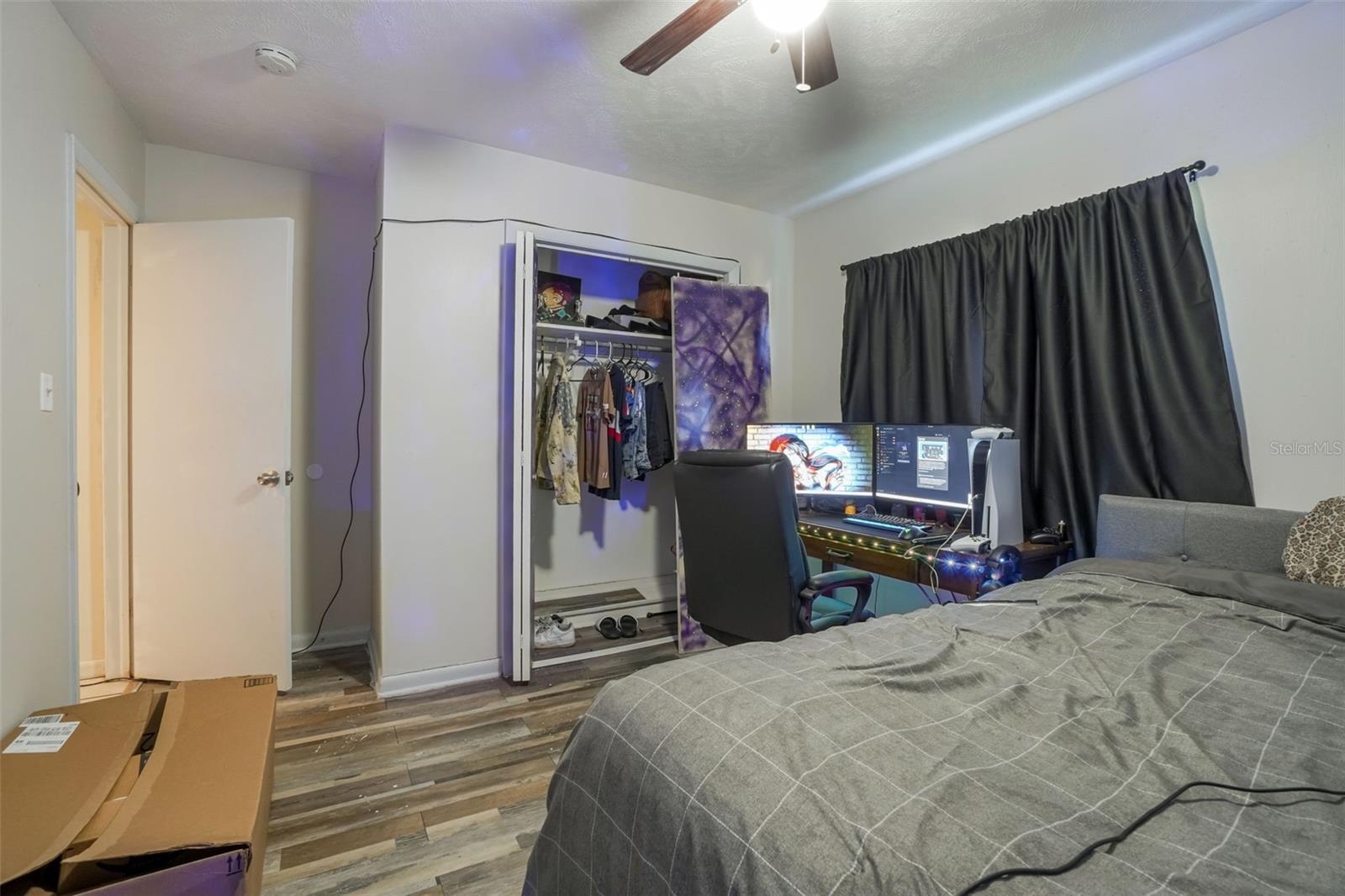 Image 21 of 26 For 1605 Puritan Avenue