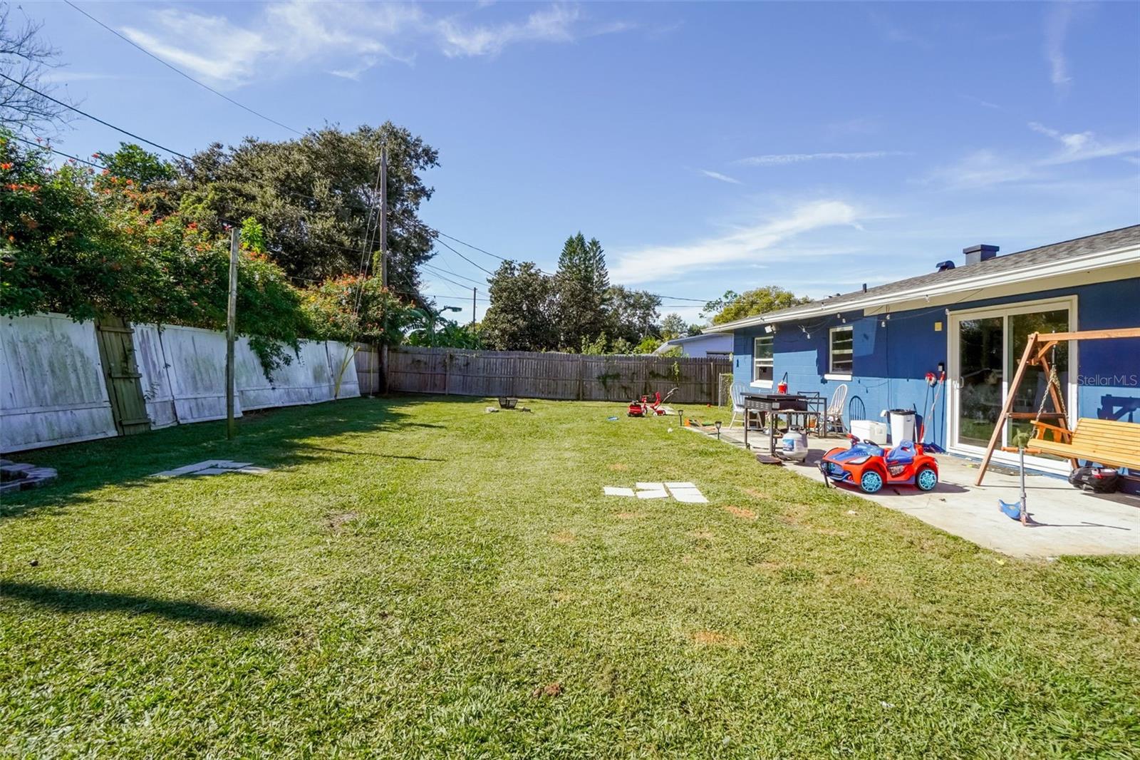 Image 23 of 26 For 1605 Puritan Avenue