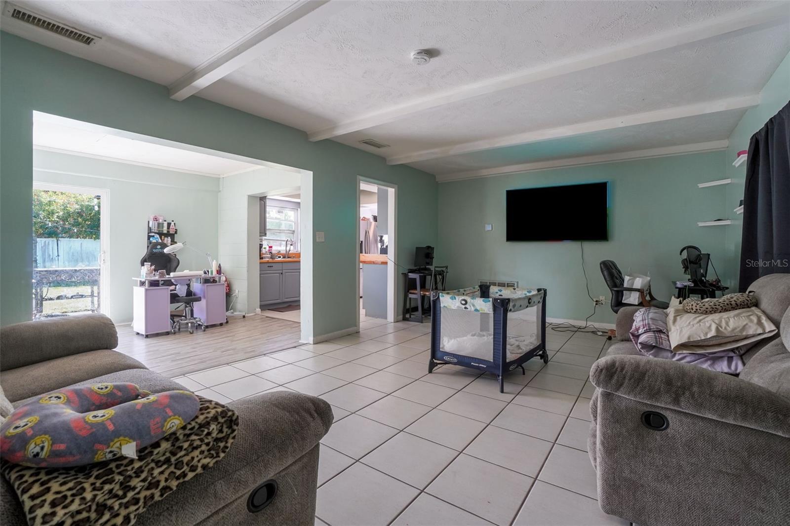 Image 4 of 26 For 1605 Puritan Avenue