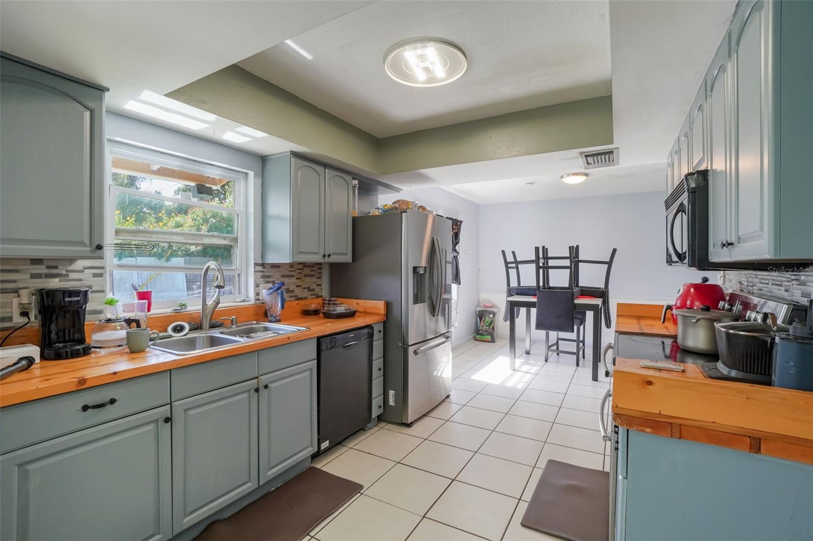 Image 7 of 26 For 1605 Puritan Avenue