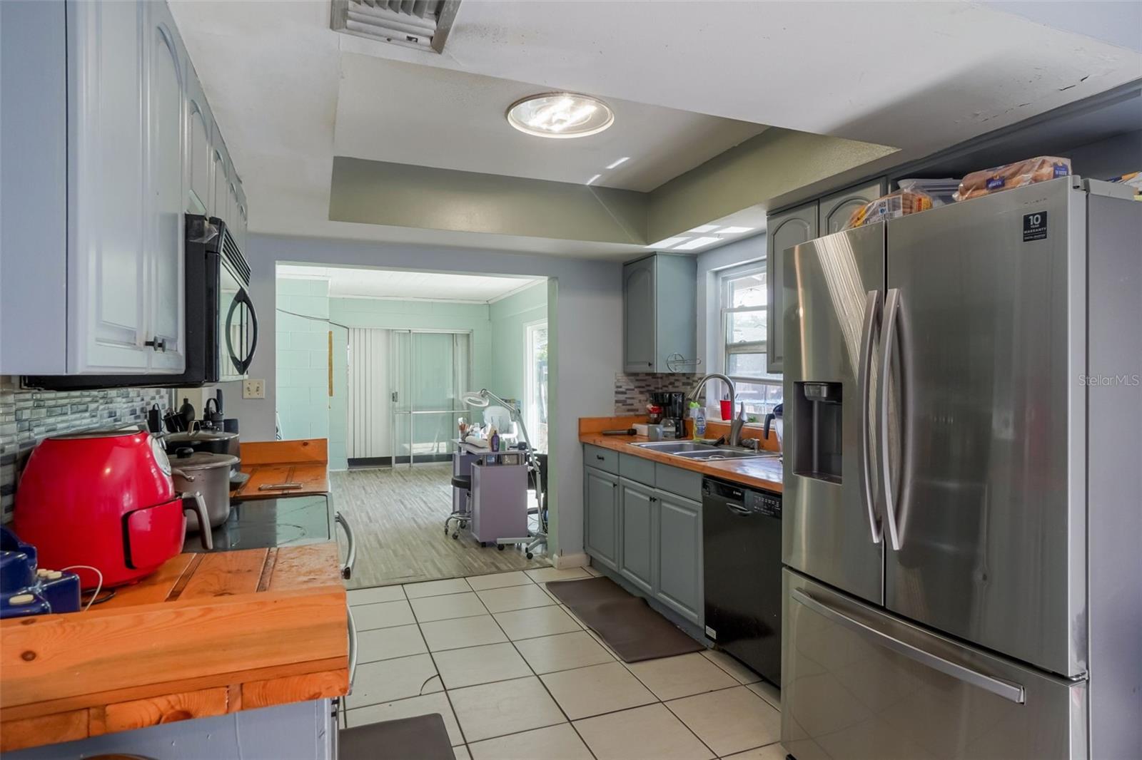 Image 8 of 26 For 1605 Puritan Avenue