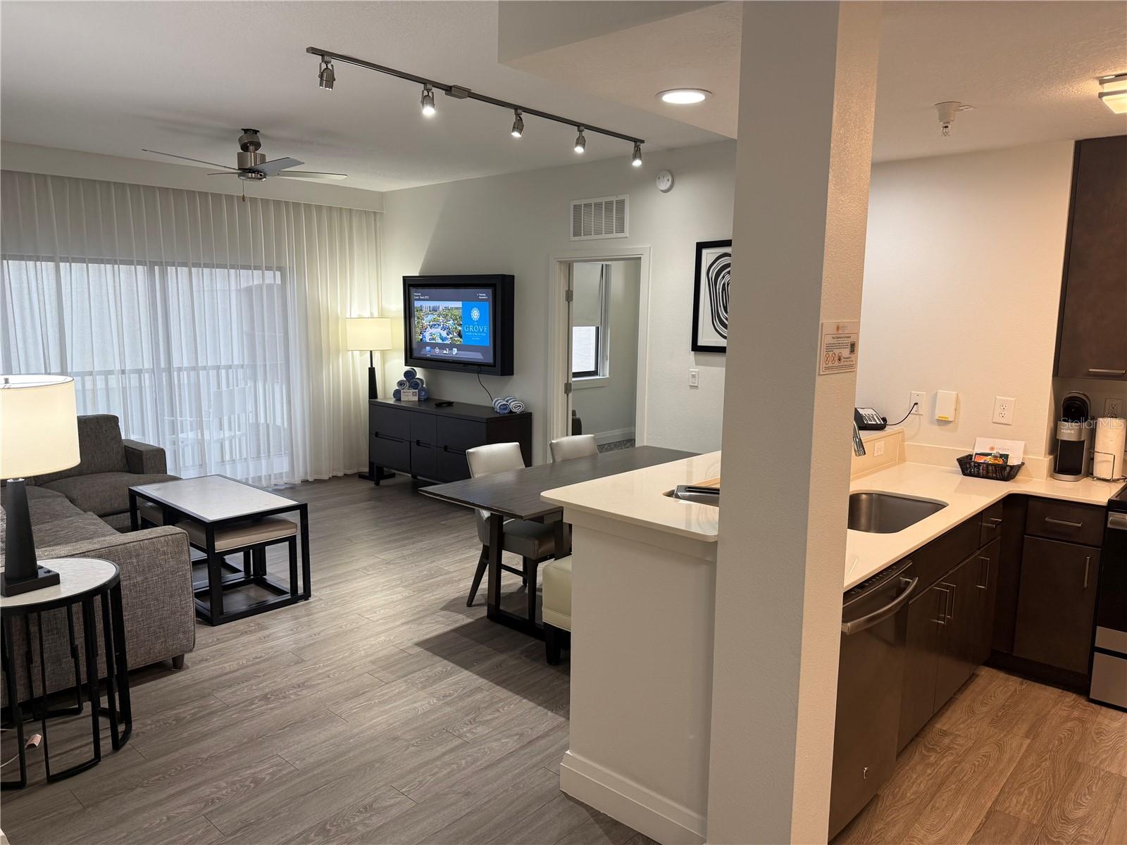 Image 16 of 57 For 14501 Grove Resort Avenue 3712