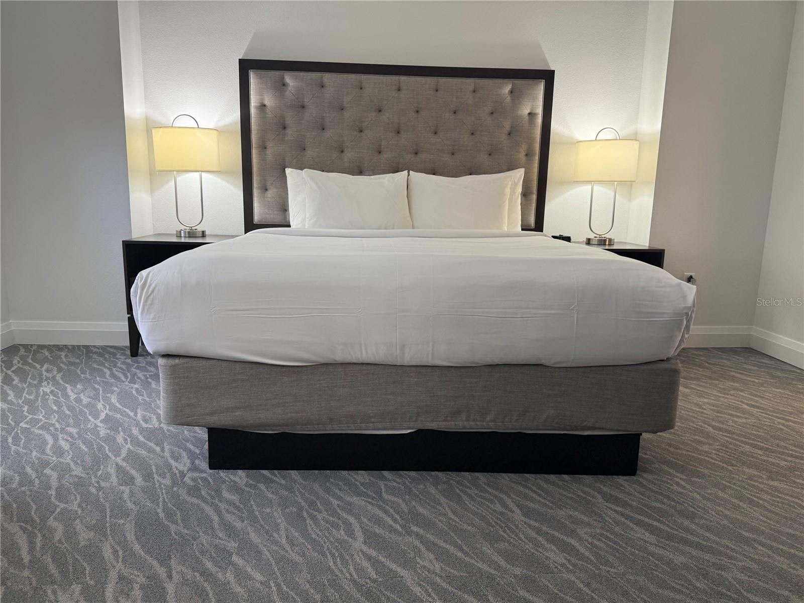 Image 20 of 57 For 14501 Grove Resort Avenue 3712