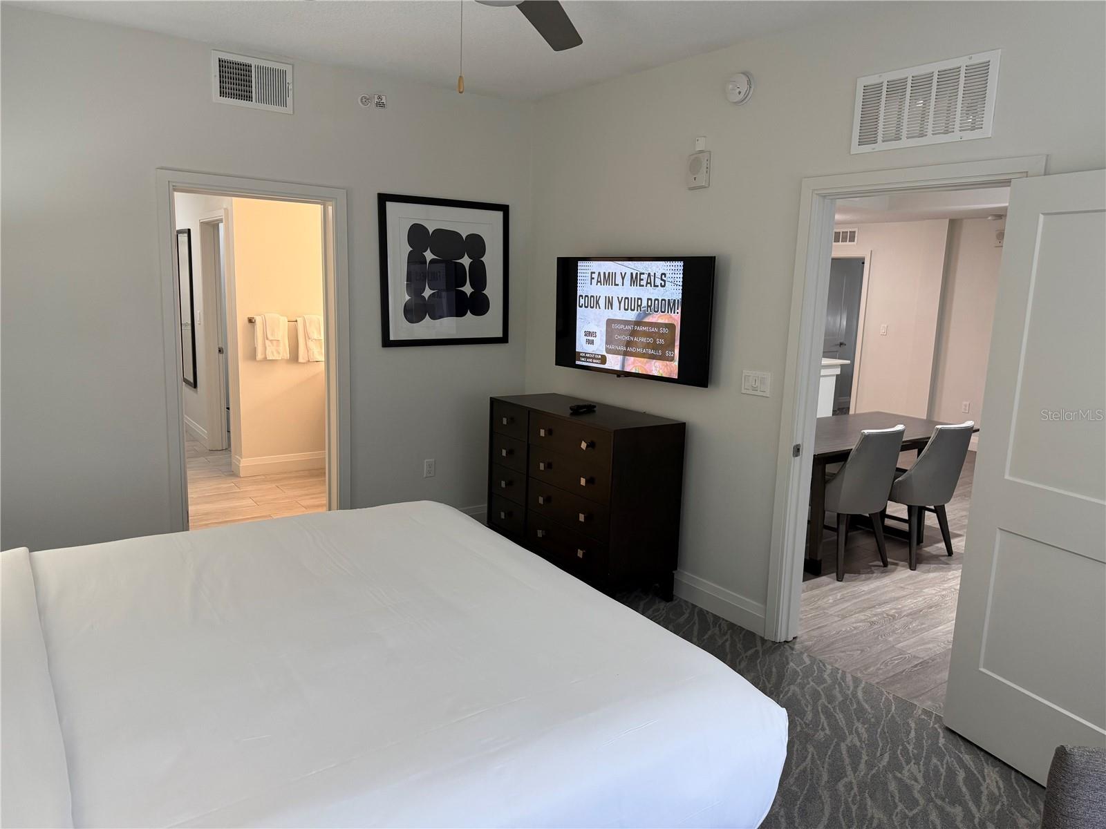 Image 22 of 57 For 14501 Grove Resort Avenue 3712