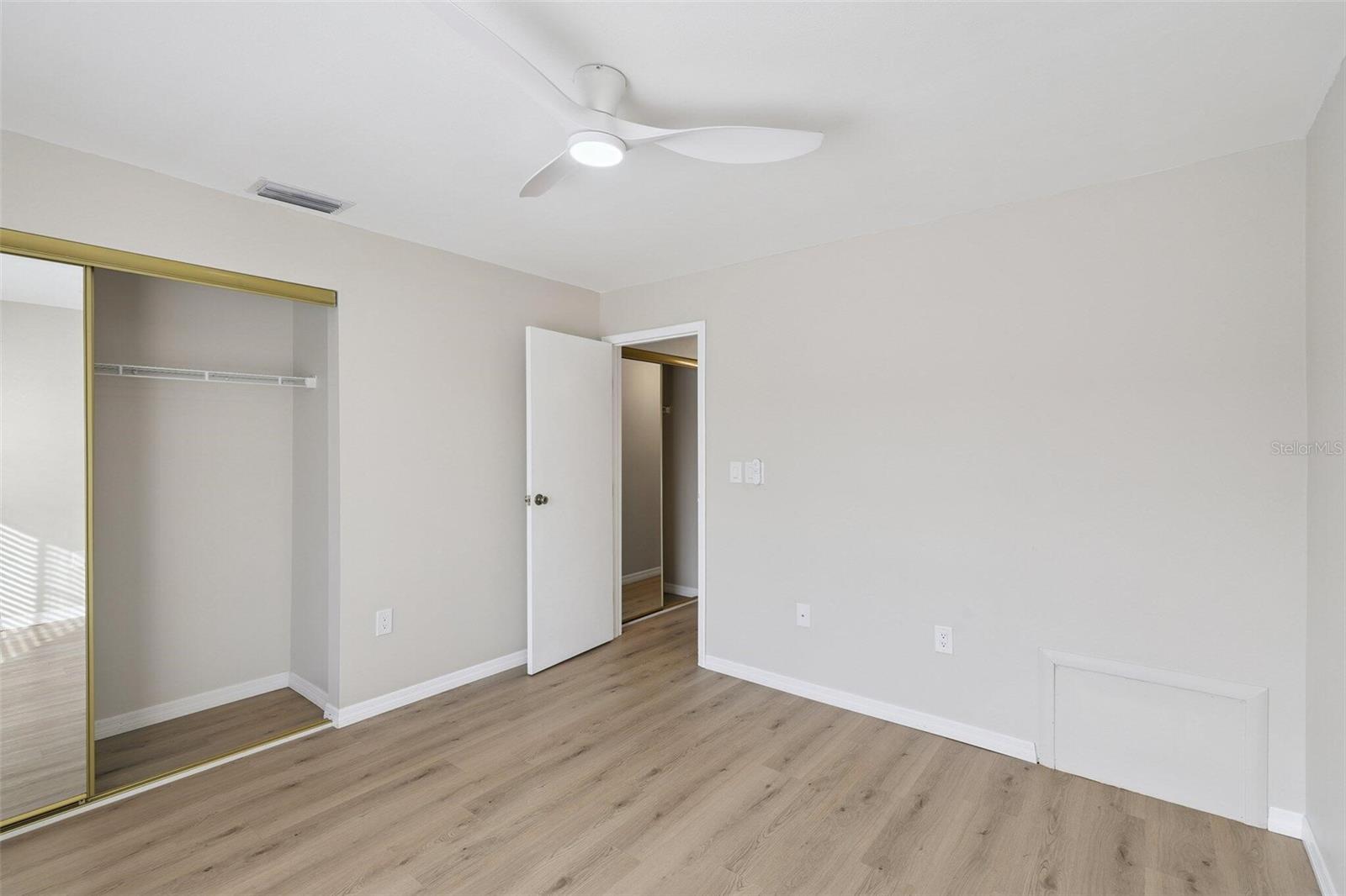 Image 14 of 22 For 2625 Pine Lake Terrace D