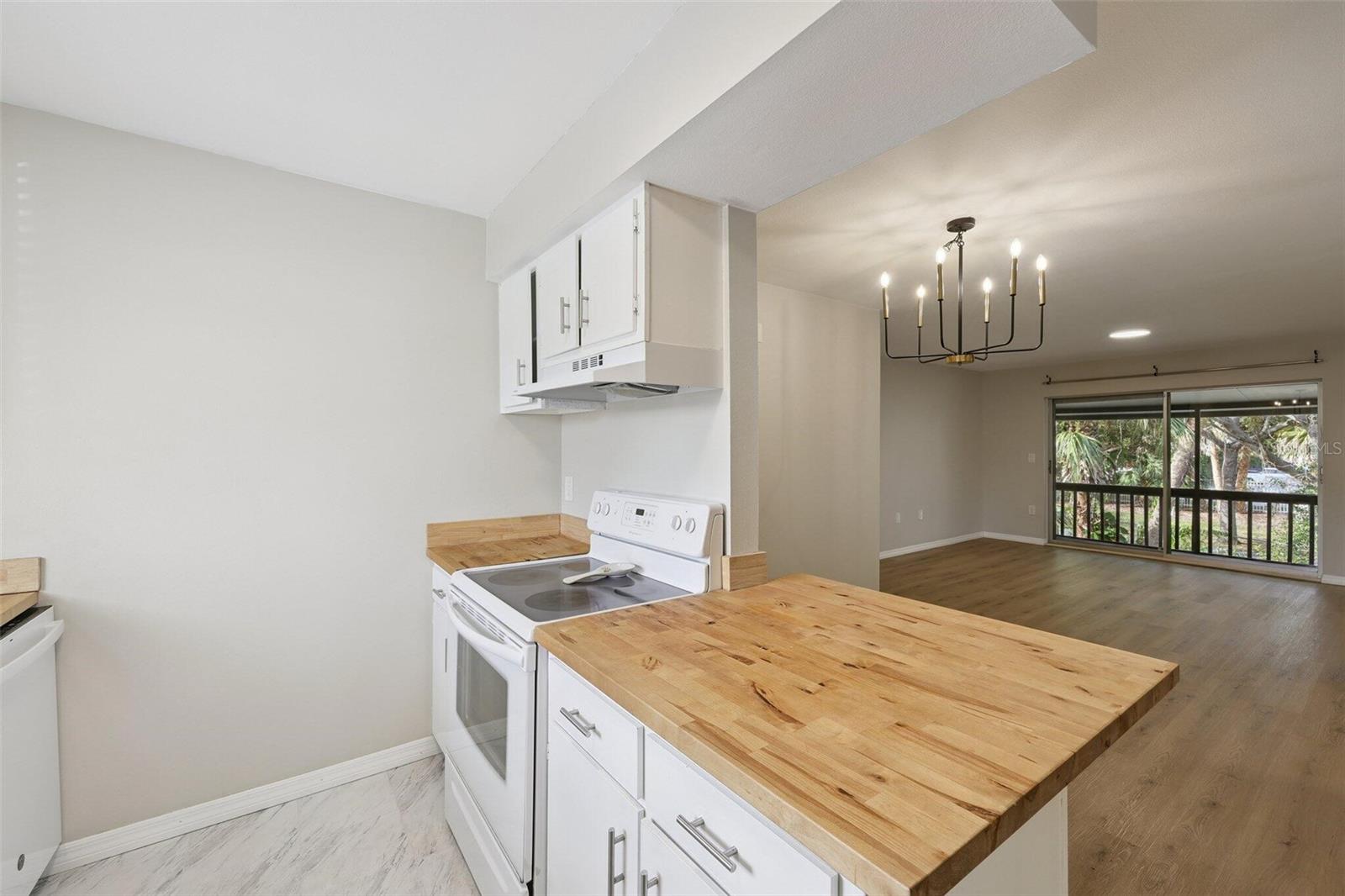 Image 7 of 22 For 2625 Pine Lake Terrace D