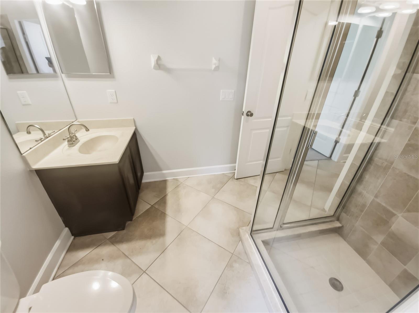 Image 16 of 38 For 4307 Rustic Pine Place