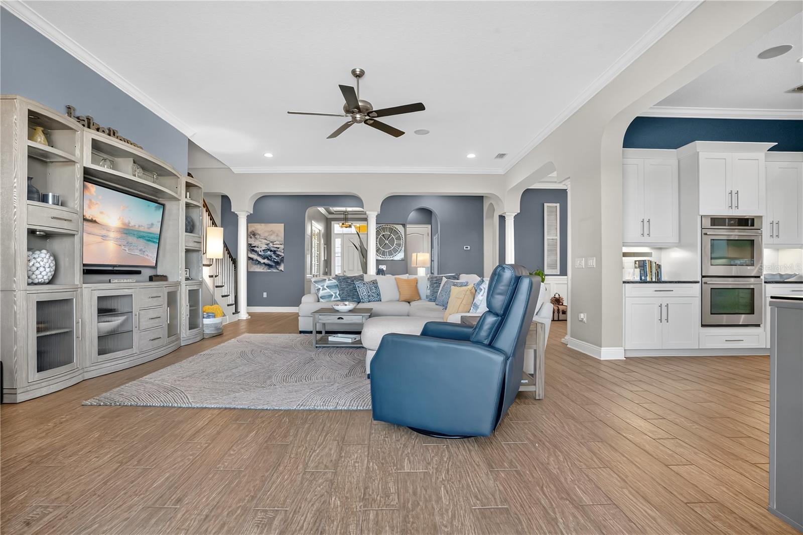 Image 13 of 62 For 15332 Johns Lake Pointe Boulevard