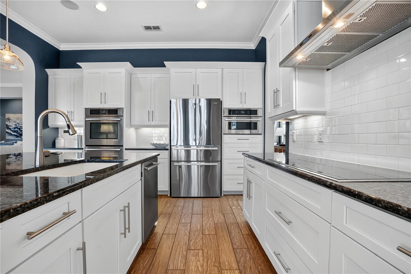 Image 21 of 62 For 15332 Johns Lake Pointe Boulevard