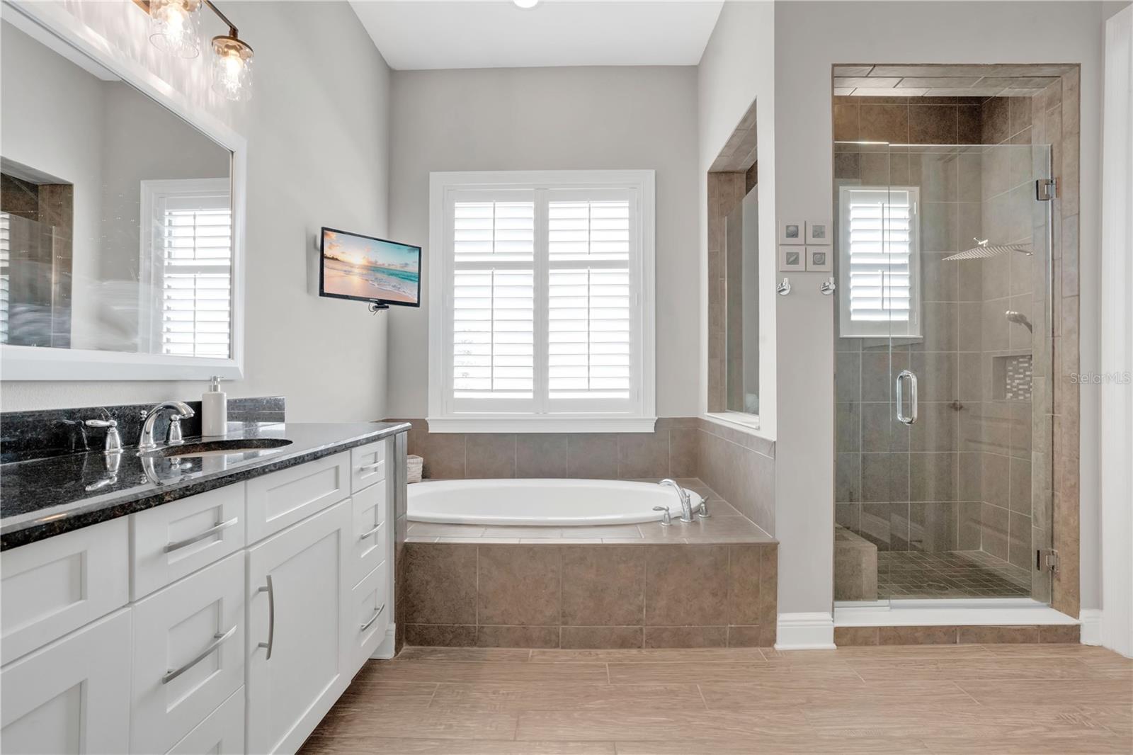 Image 28 of 62 For 15332 Johns Lake Pointe Boulevard