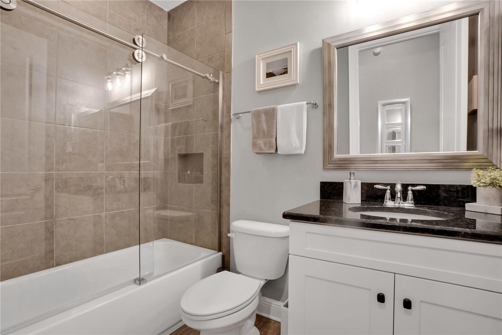 Image 36 of 62 For 15332 Johns Lake Pointe Boulevard