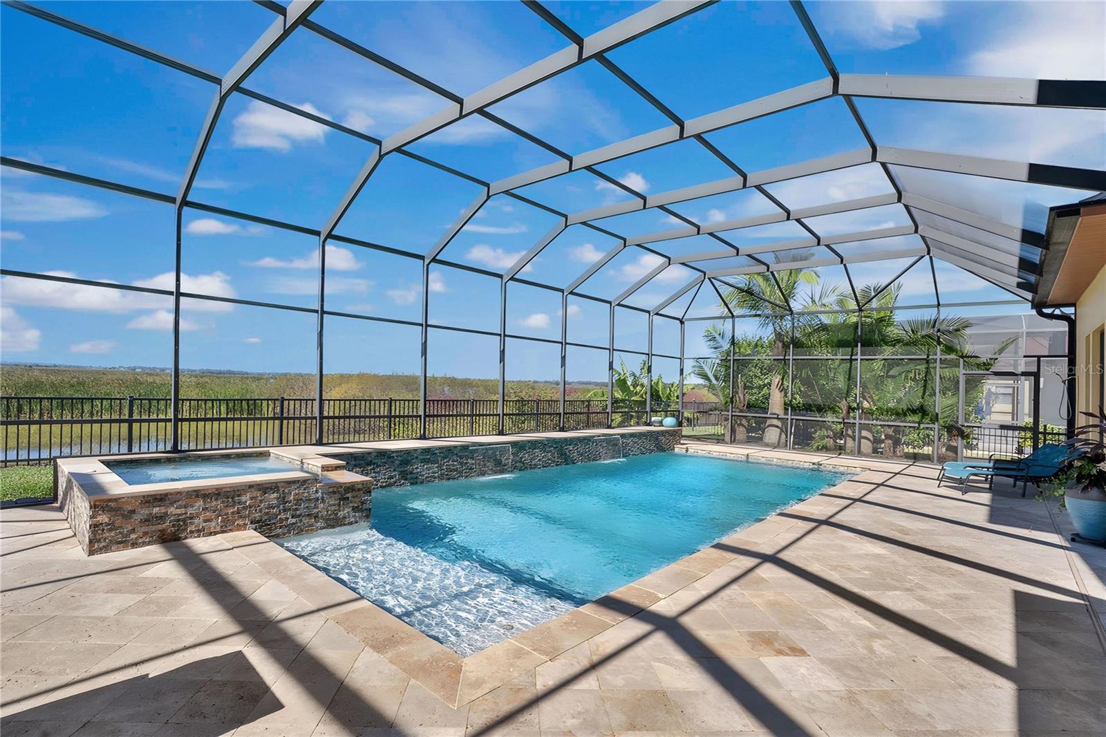 Image 46 of 62 For 15332 Johns Lake Pointe Boulevard