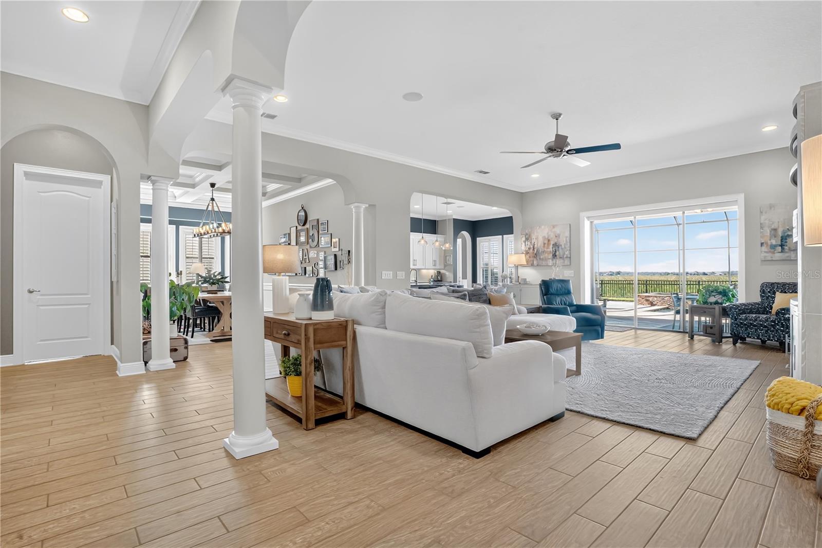 Image 8 of 62 For 15332 Johns Lake Pointe Boulevard