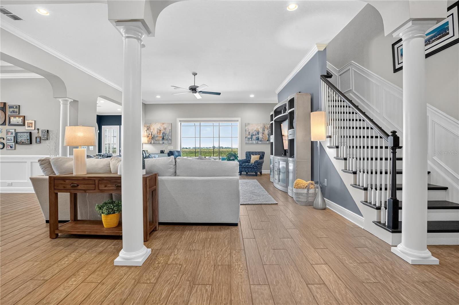 Image 9 of 62 For 15332 Johns Lake Pointe Boulevard