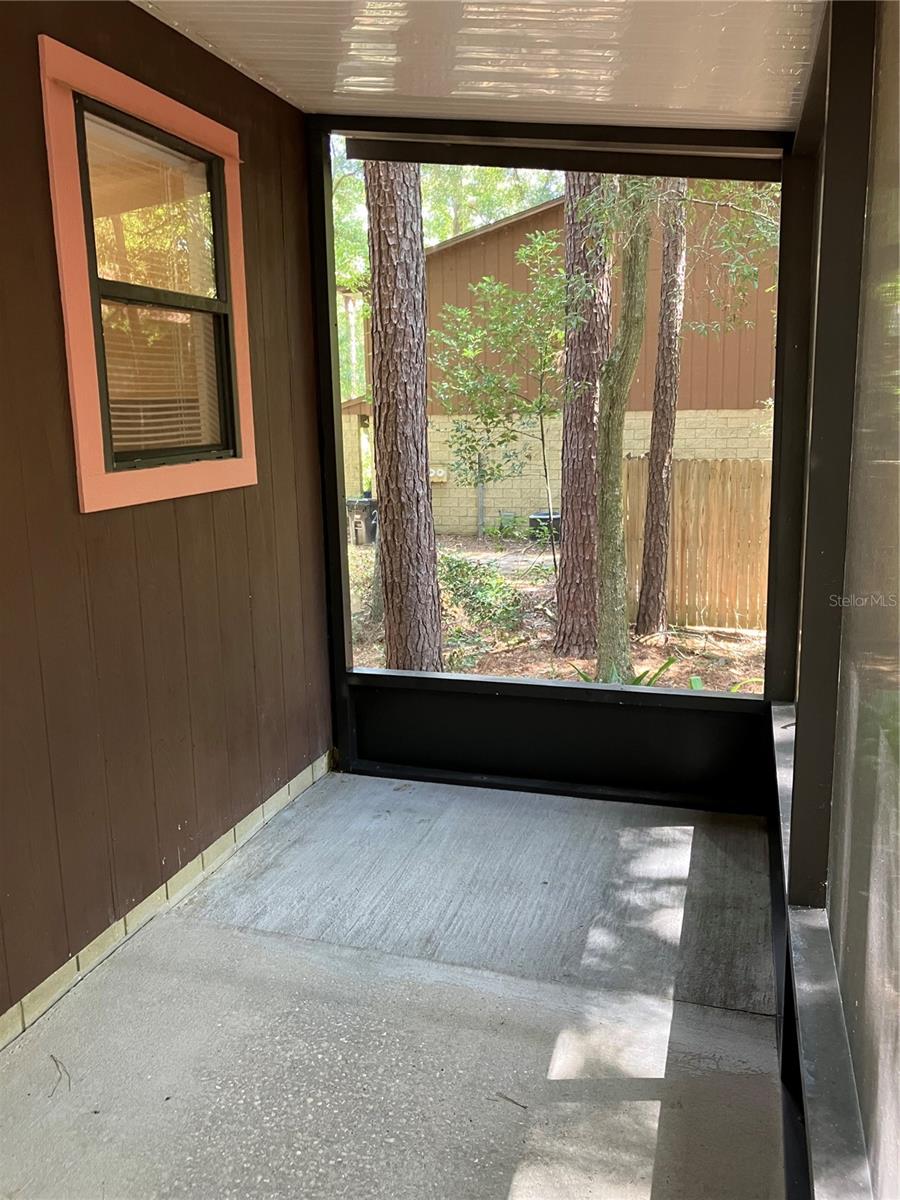 Image 15 of 28 For 6901 44th Avenue