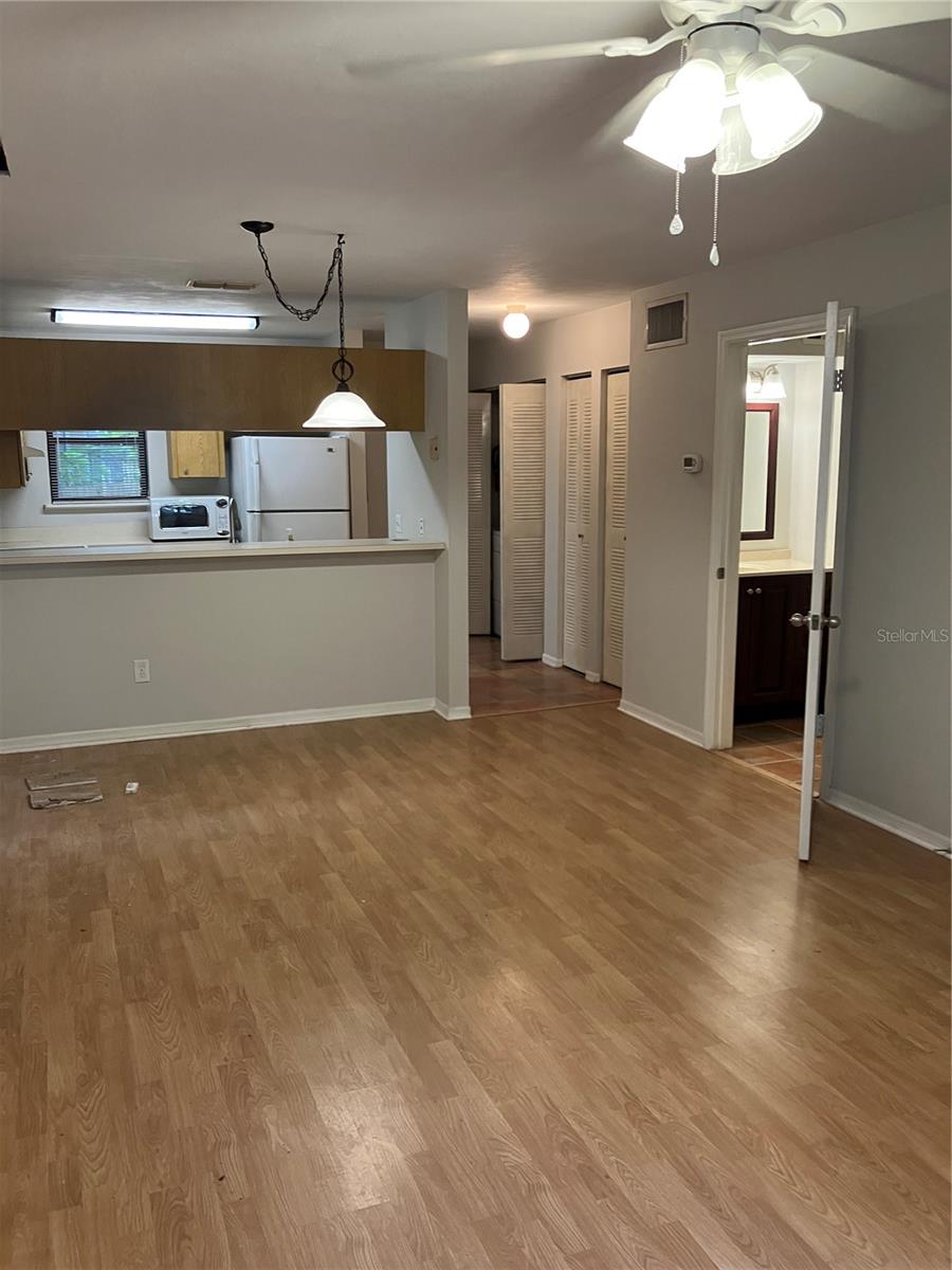 Image 7 of 28 For 6901 44th Avenue