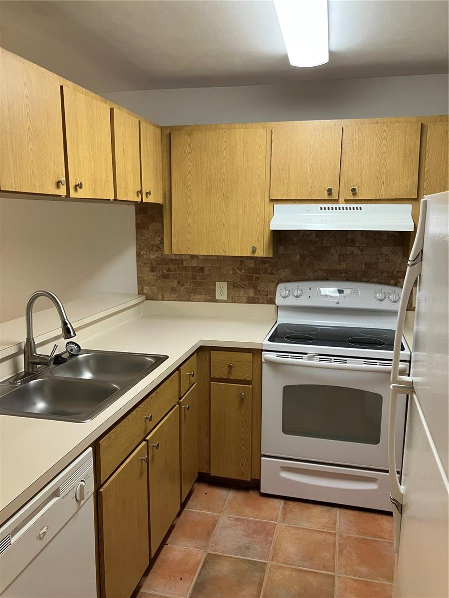 Image 8 of 28 For 6901 44th Avenue