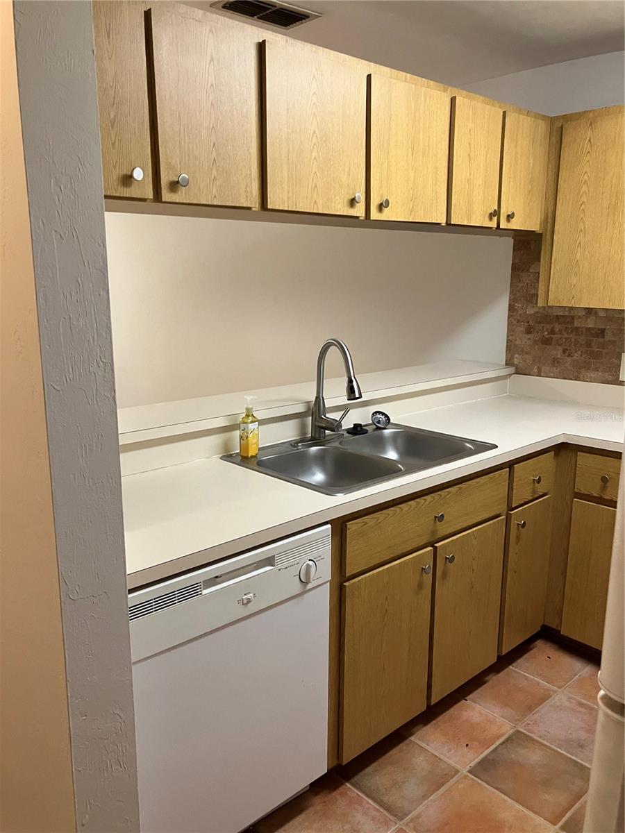 Image 9 of 28 For 6901 44th Avenue