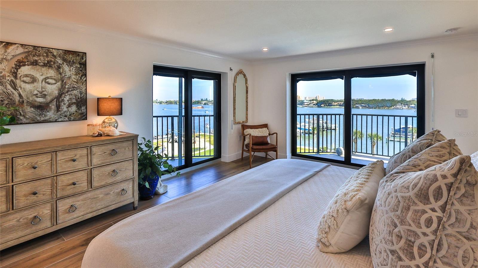 Image 18 of 75 For 501 Causeway  3070