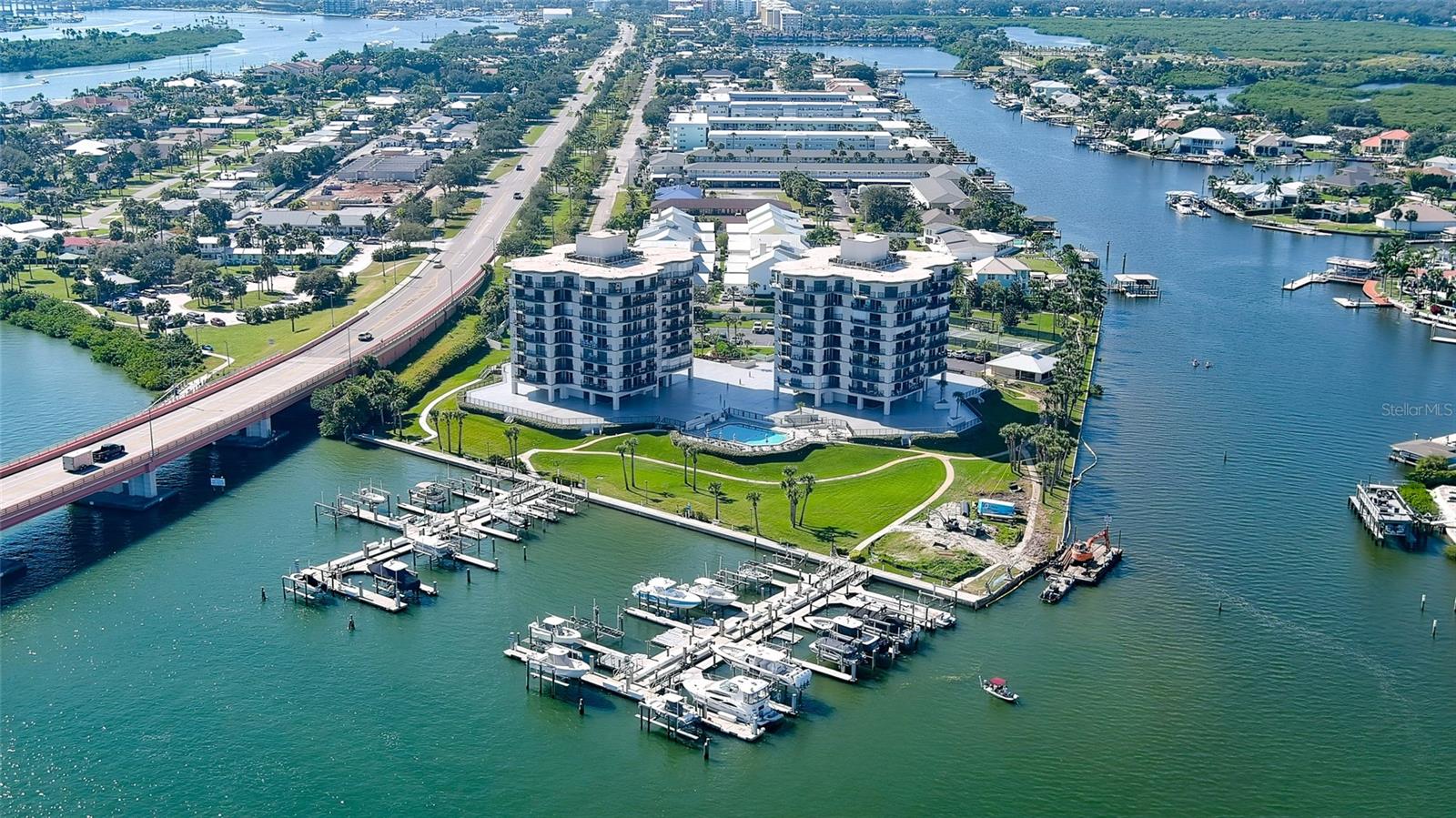 Image 36 of 75 For 501 Causeway  3070