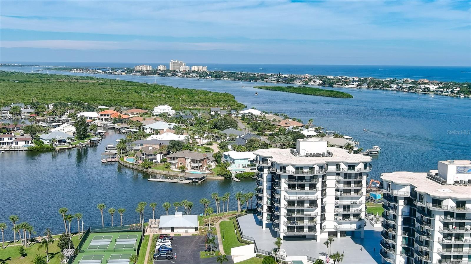 Image 41 of 75 For 501 Causeway  3070