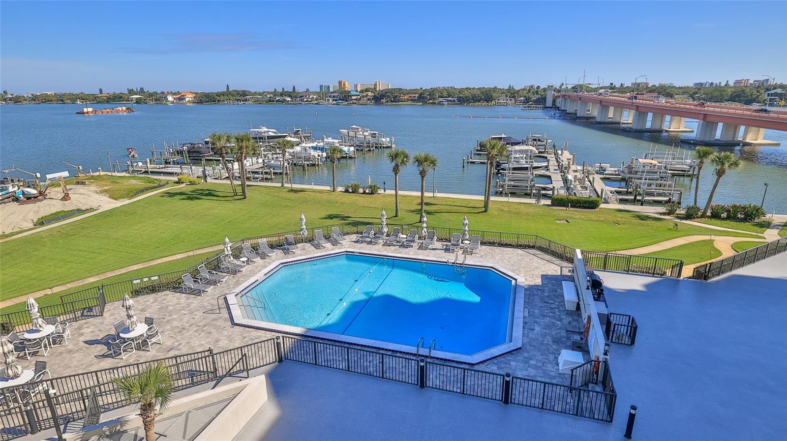 Image 46 of 75 For 501 Causeway  3070