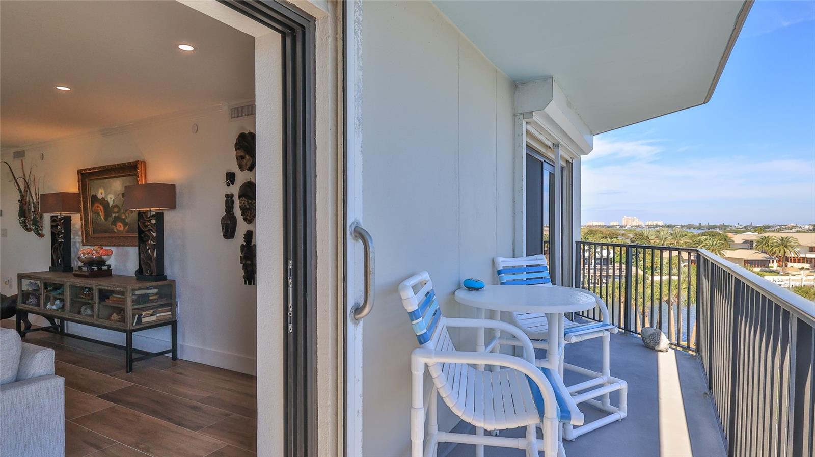 Image 47 of 75 For 501 Causeway  3070