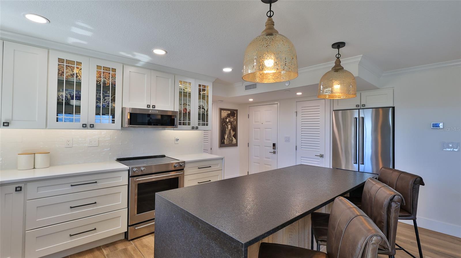 Image 50 of 75 For 501 Causeway  3070