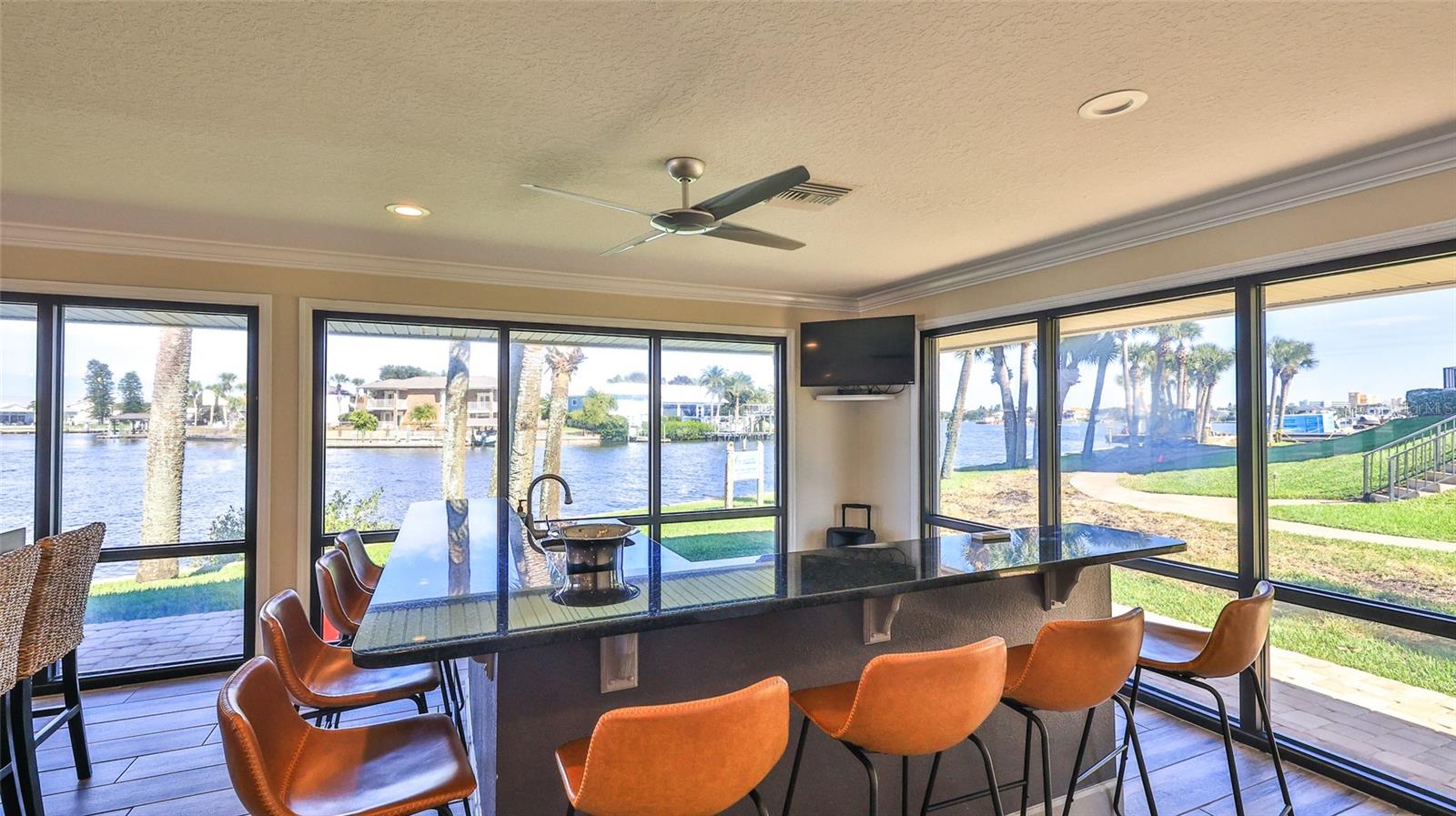 Image 51 of 75 For 501 Causeway  3070