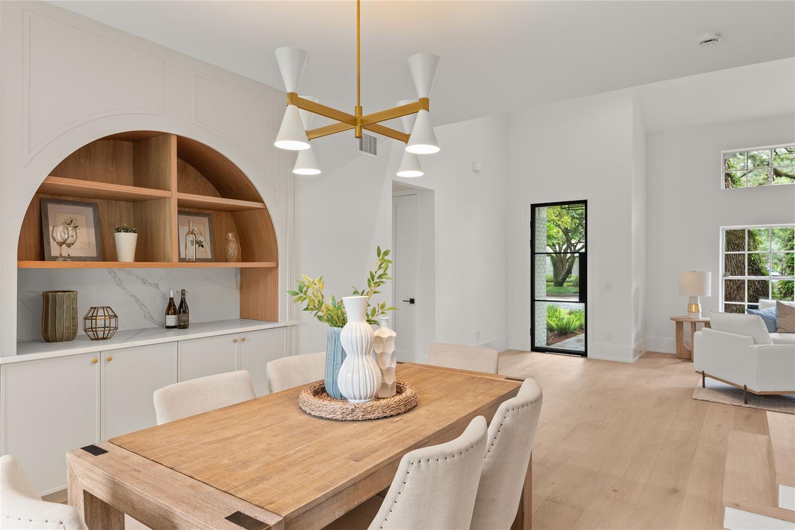 Image 13 of 64 For 1885 Temple Drive