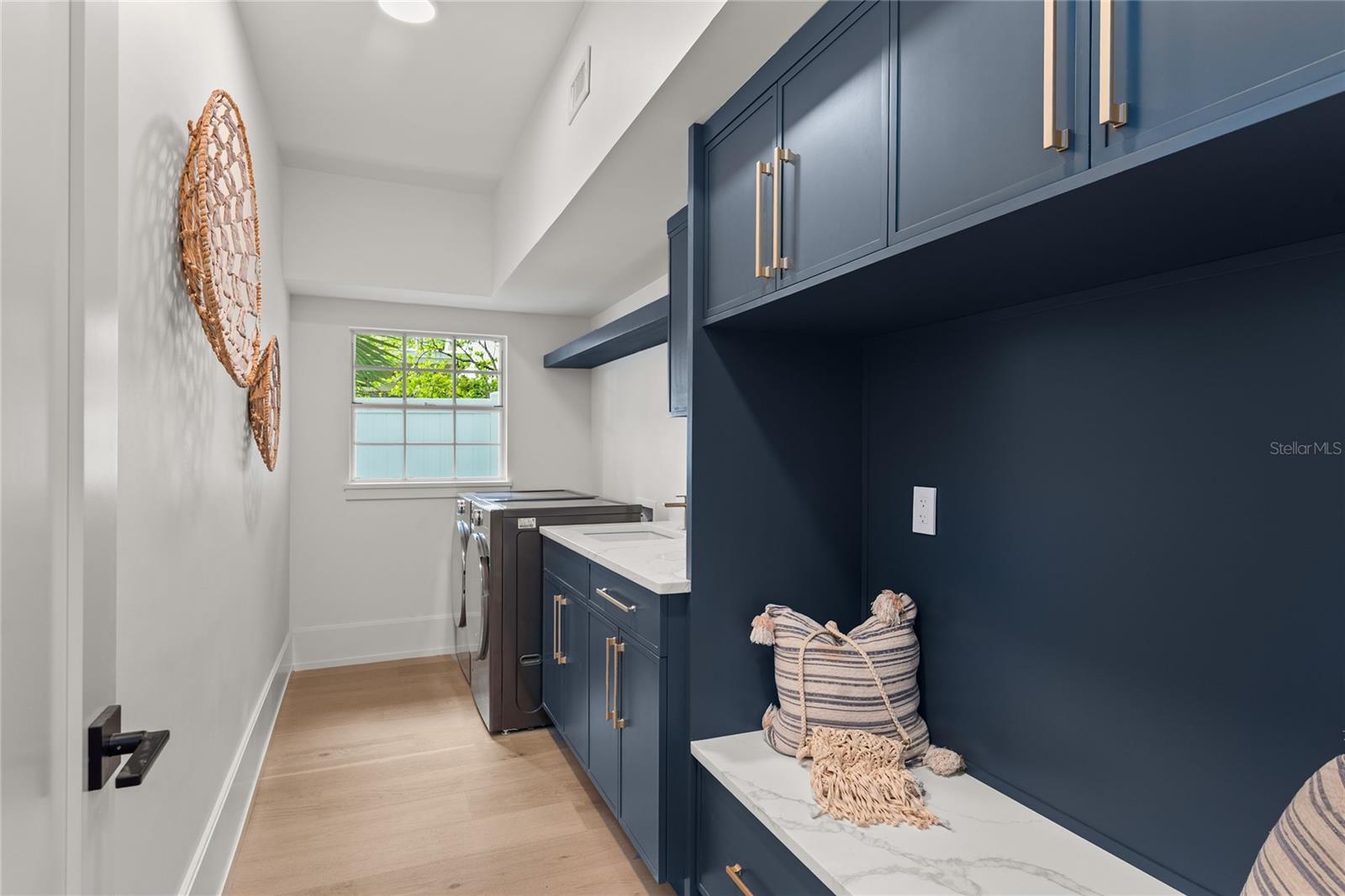 Image 29 of 64 For 1885 Temple Drive